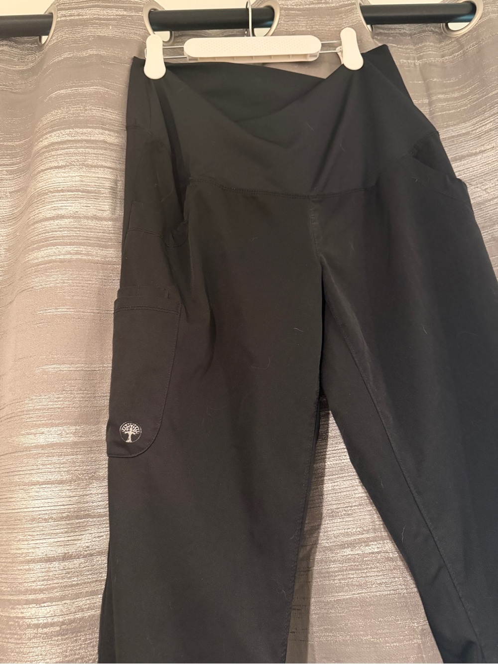 Maternity Black Pocket Scrub Pants - Picture 4 of 7